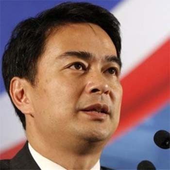 Thai government survives no-confidence vote