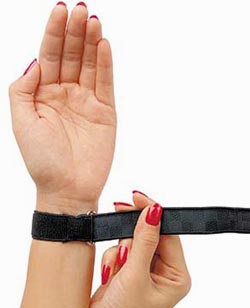 Acupressure wristbands can ease nausea during cancer treatment