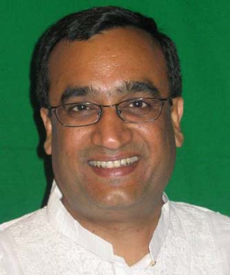 Congress party candidate Ajay Maken woos joggers