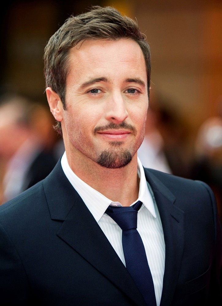 Alex-O'Loughlin