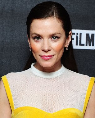 Anna-Friel
