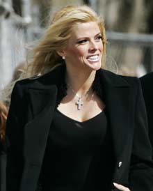  Anna Nicole Smith thought pregnancy was just ‘bad wind’
