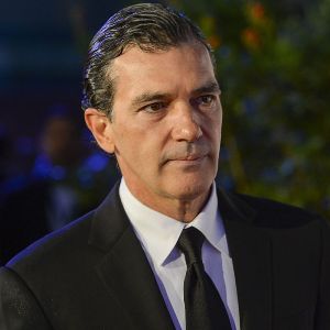 Antonio Banderas gives tips on art of seducing women 