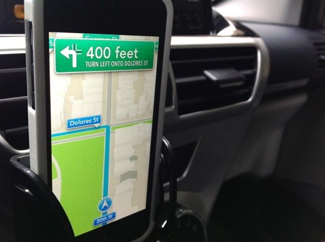 Developers say they had warned Apple about “shockingly bad” iOS Maps app