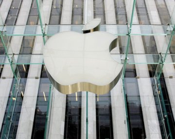 Apple’s market capitalization slips by $35 billion