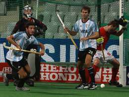 Argentina thrashes Canada 4-2