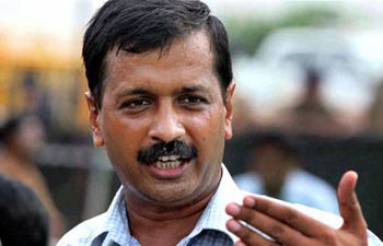 Kejriwal names his party ‘Aam Admi Party’