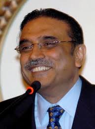 Zardari asks traders to help overcome economic crisis