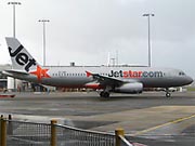 Australia's Jetstar Airways steps up trans-Tasman competition 