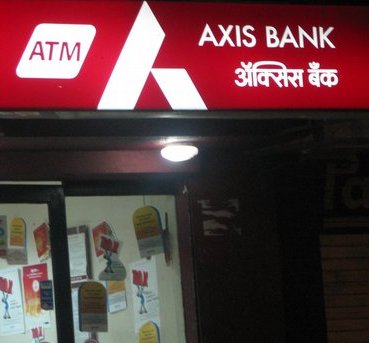 Axis Bank Q1 net profit surges 32%