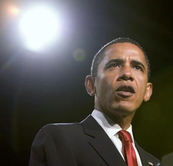 White House accuses Fox News of ''waging war against Obama