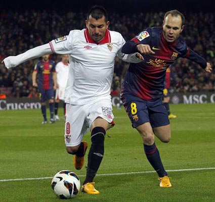 Barca, Madrid play out draws