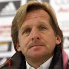 Real Madrid defeat in Valladolid leaves Schuster in jeopardy