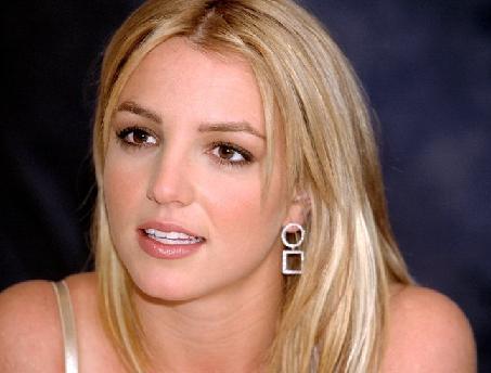 Bodyguard Sues Britney for