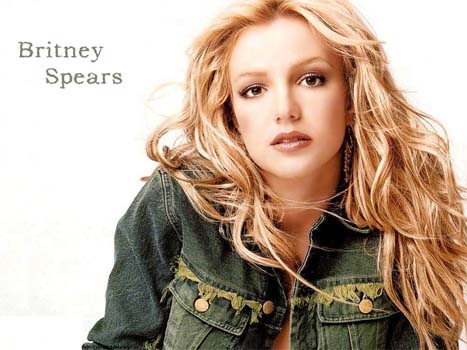 Britney goes topless for the first time