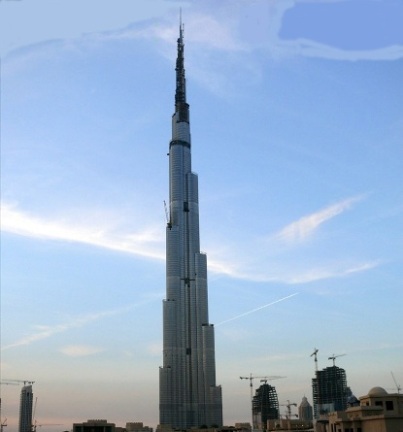 Burj Dubai sets to create and break records