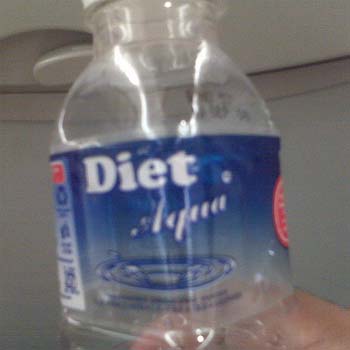 Calorie-free water, air or gel to replaces fat in chocolate bar