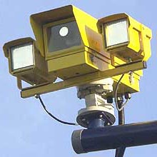 Cameras at traffic signals increase accidents and costs