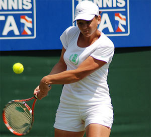 Temperatures rise in Dellacqua fitness spat