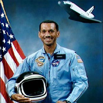 New opportunities promised by new U.S. space policy