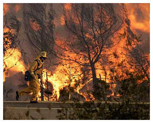 Cooler weather helps California firefighters hold blaze