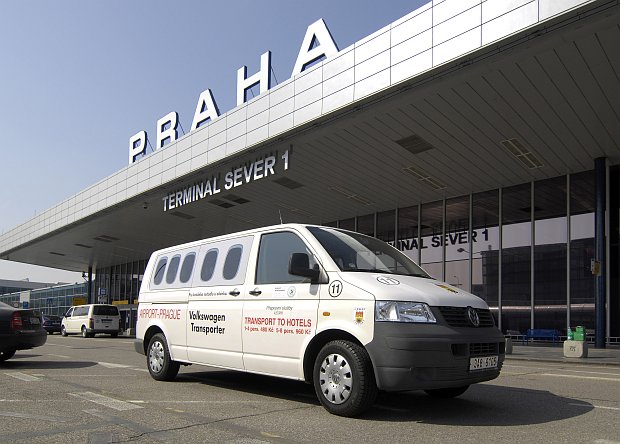 Czech government to sell Prague Airport to strategic partner