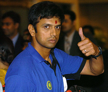  Dravid recalled for England ODI series, Harbhajan dropped
