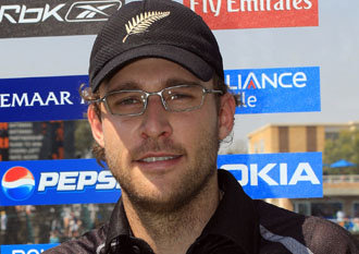 Vettori reclaims top spot in ICC rankings for ODI bowlers