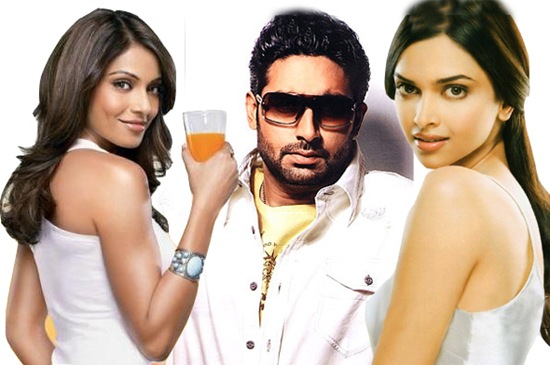 Goa panel delaying viewing of 'Dum Maaro Dum': Distributors