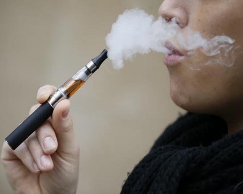 E-cigarettes boost drug-resistant bacteria: Study