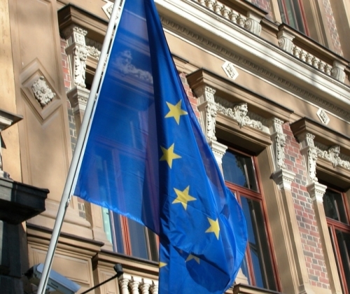 EU settles dispute with Microsoft over internet browsers  