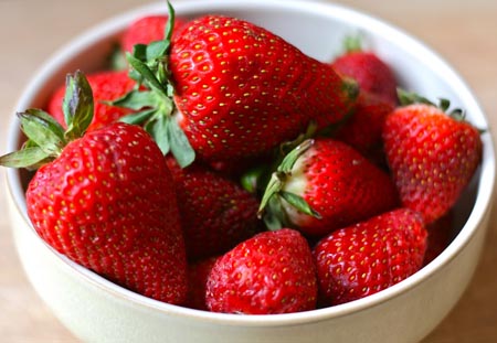 Eating-Strawberries
