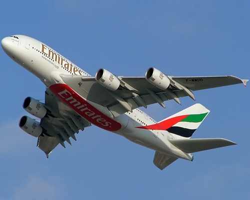 Dubai, European airlines divert flights over Iraq