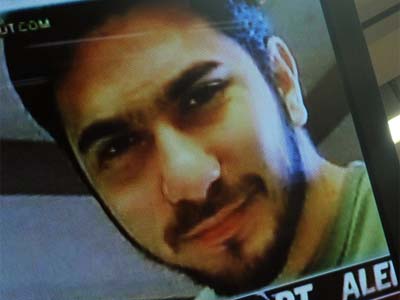 Though not a threat, Pakistani with links to NY bomber to remain in custody