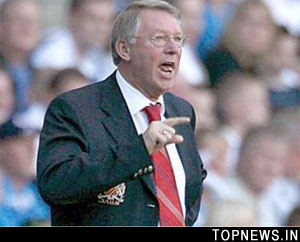 United boss Ferguson fires new salvo in battle with Benitez