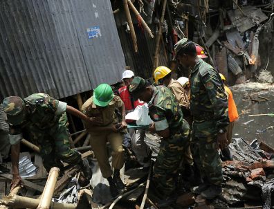 Five story building collapse in Bangladesh killing 22 people