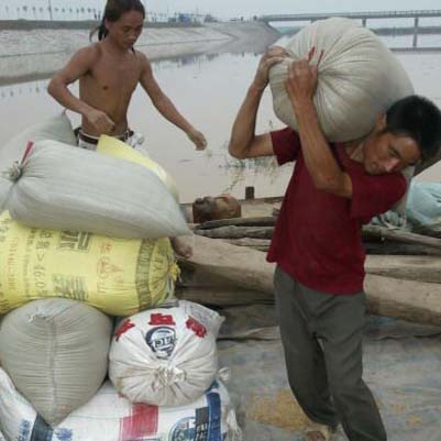 Flooding in a North China coal mine left 33 dead and missing