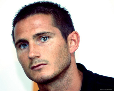 8 : England and Chelsea mid-fielder Frank Lampard has claimed that the transfer ban on his club can make it stronger. - Frank-Lampard431