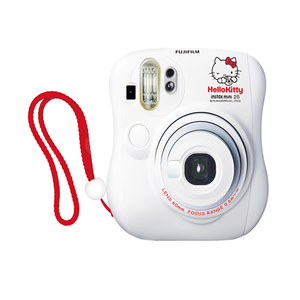 FujiFilm-Hello-Kitty-Instax