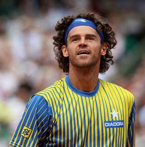 Kuerten gets better of Moya in friendly match
