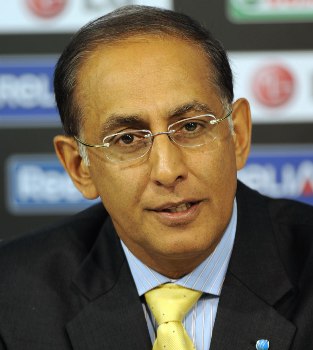 Haroon Lorgat appointed CEO overriding BCCI objection - Haroon-Lorgat141