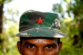 Maoists kill civilian, injure senior cop, SPO
