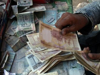 Indian-Rupee-Dollar