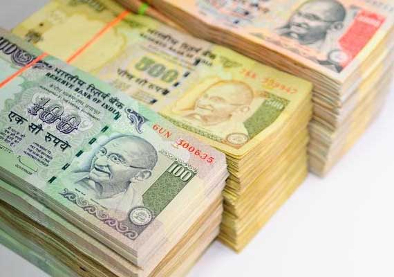 Indian rupee weakens to above 62 per US dollar