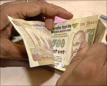 Rupee decline to Rs. 49.33 per dollar in early trade