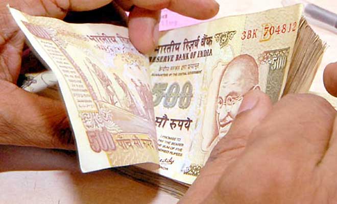 Indian rupee expected to regain strength in coming months