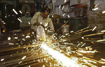 Industrial output growth rate jumps 8.2% in October