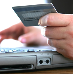 Intelligent thinking helps police to catch two International credit card fraudsters 