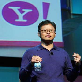 Yahoo co-founder Jerry Yang steps down