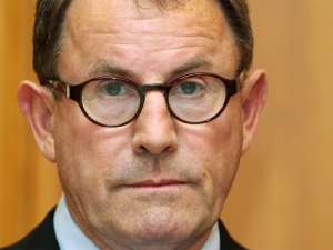 Wind rights could damage relations between different groups, Banks